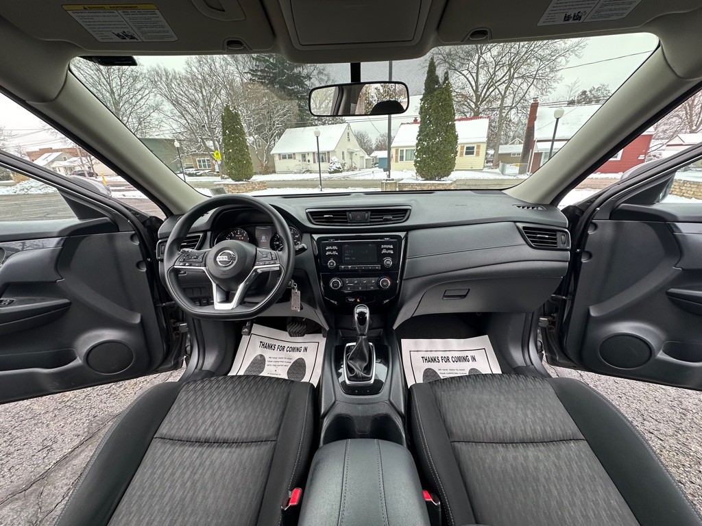 2017 Nissan Rogue Image 21