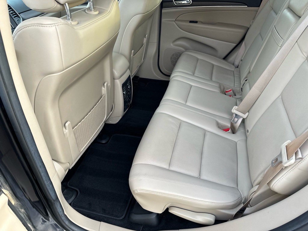 2014 Jeep Grand Cherokee Image 16