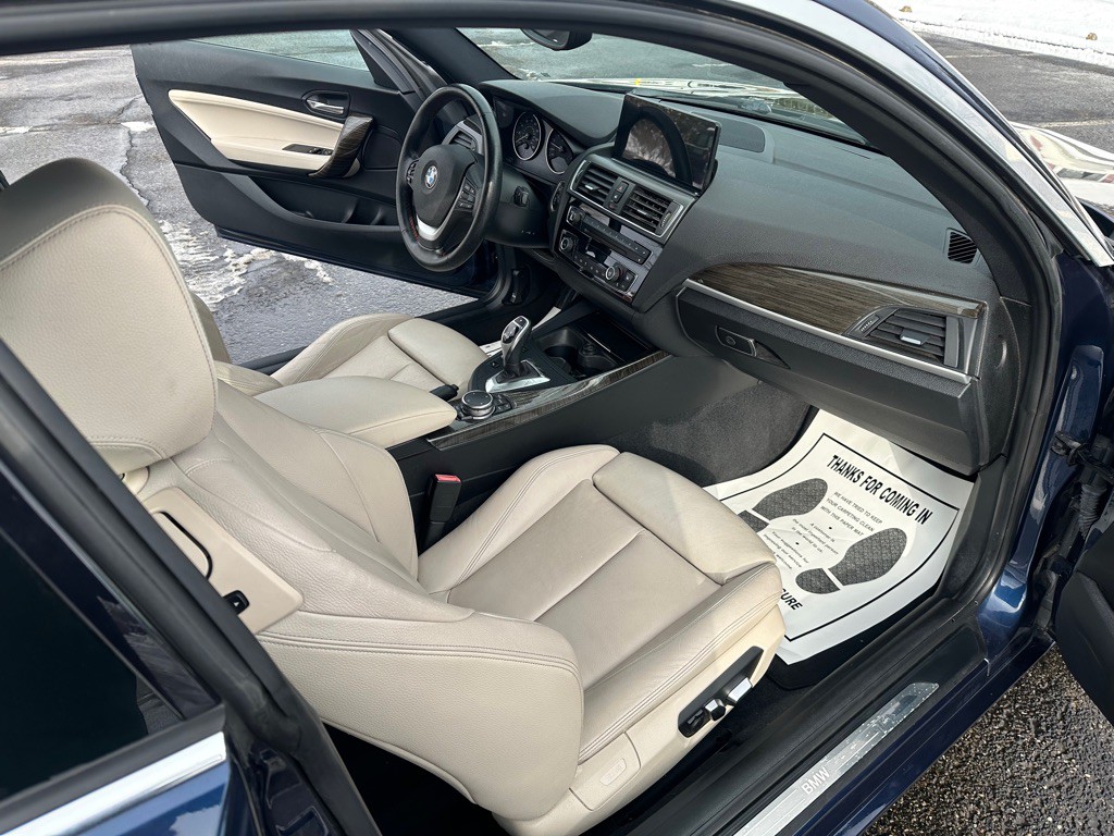 2016 BMW 2 Series Image 18