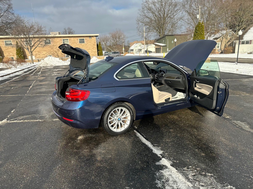 2016 BMW 2 Series Image 26