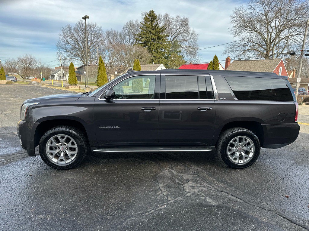 2016 GMC Yukon Image 11