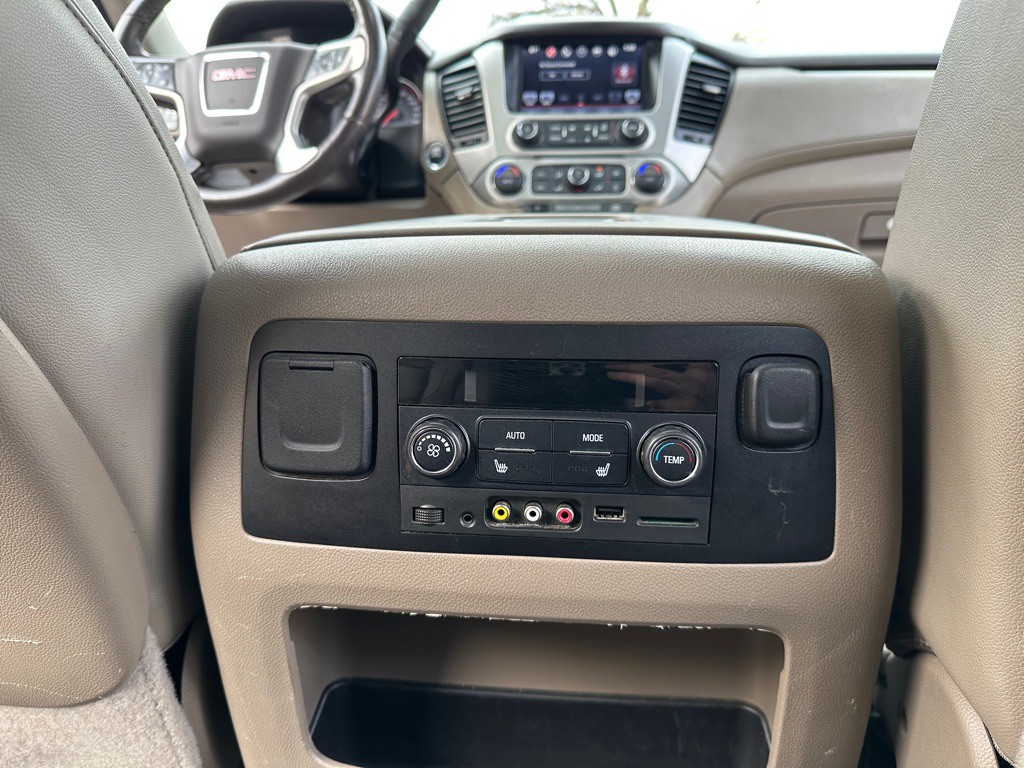 2016 GMC Yukon Image 29