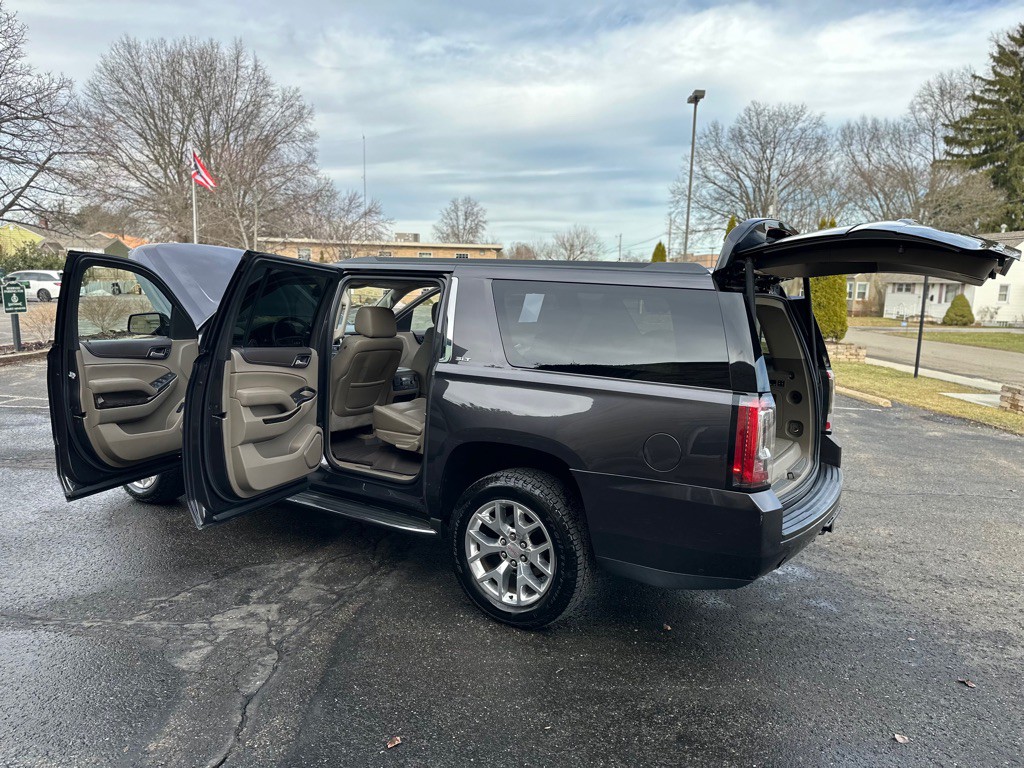 2016 GMC Yukon Image 33