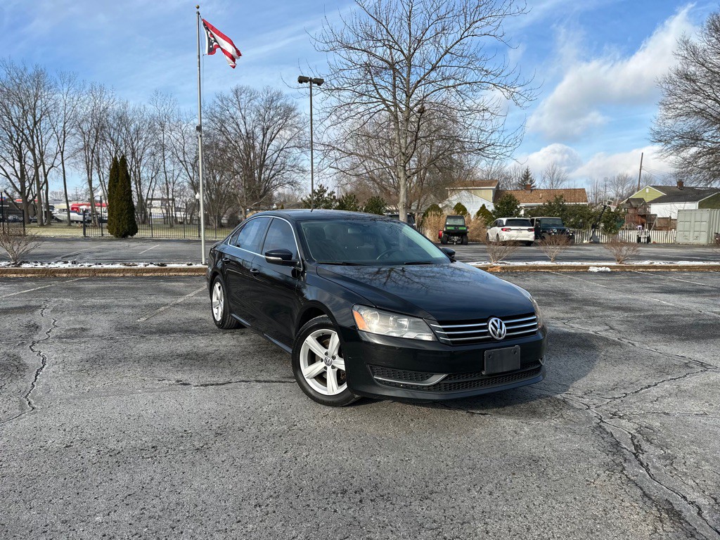 2013 Volkswagen Passat Image 4