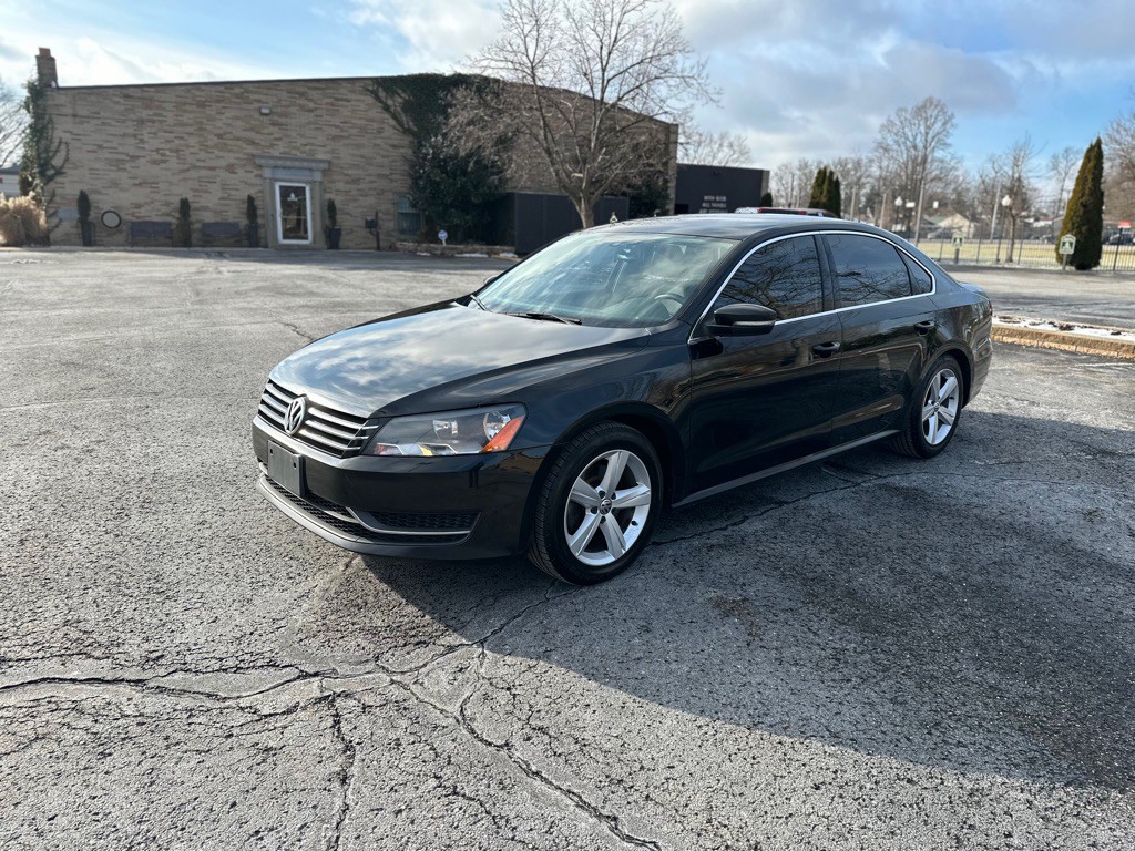 2013 Volkswagen Passat Image 8