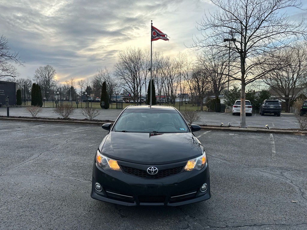 2012 Toyota Camry Image 7