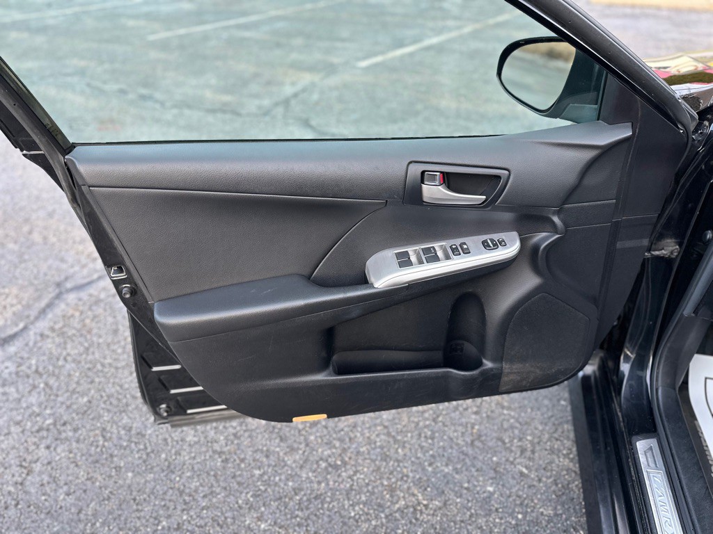 2012 Toyota Camry Image 15