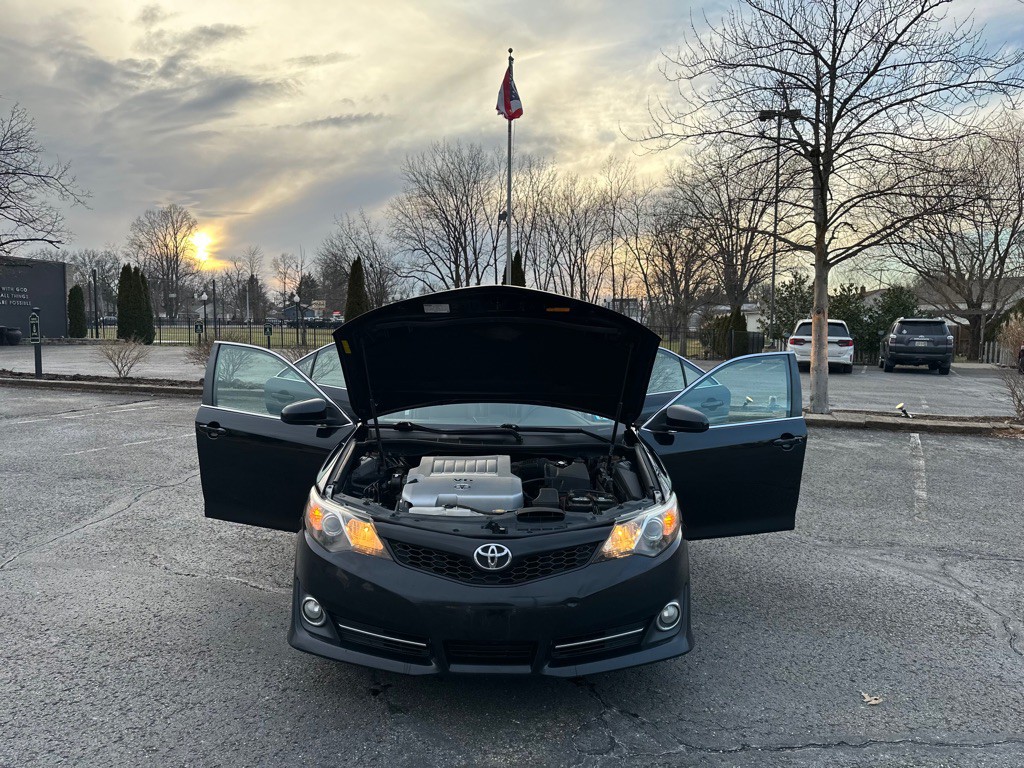 2012 Toyota Camry Image 23