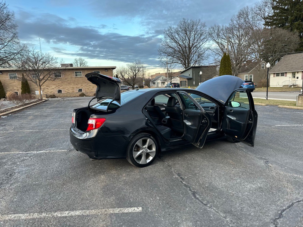 2012 Toyota Camry Image 27