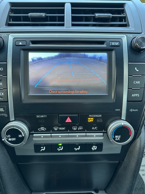 2012 Toyota Camry Image 32