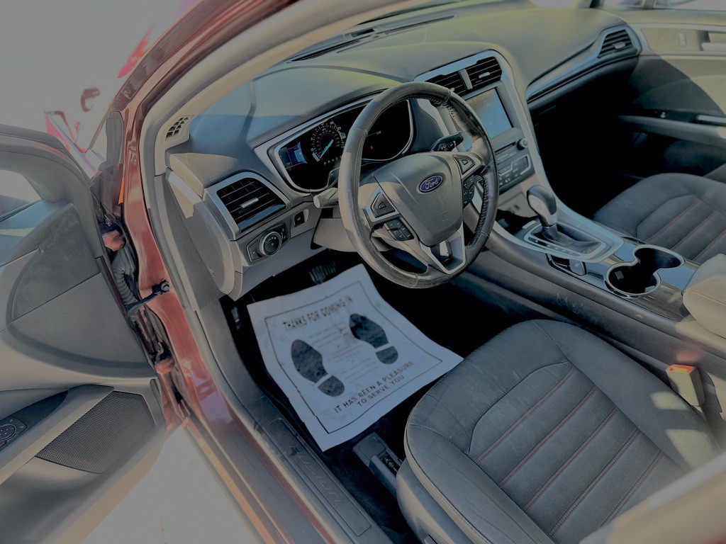 2016 Ford Fusion Image 14