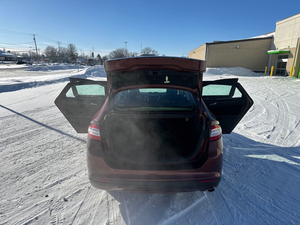 2016 Ford Fusion Image 22