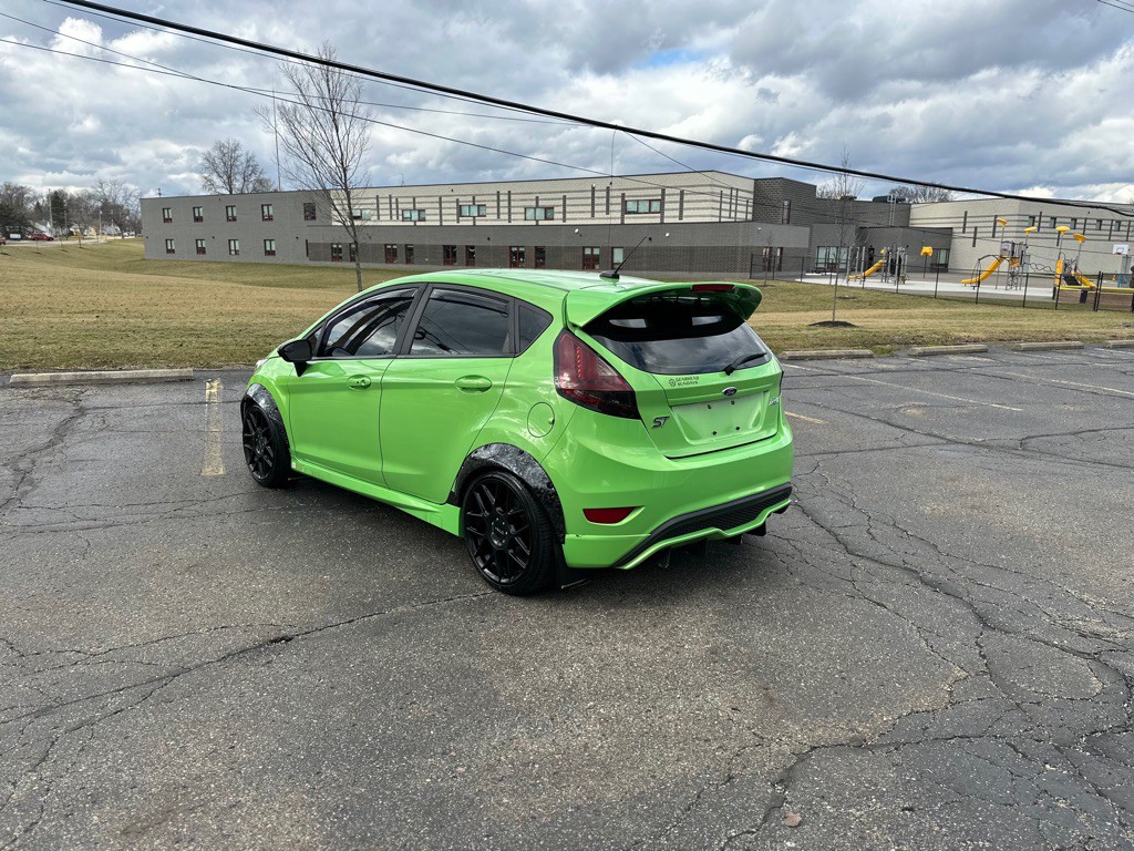 2015 Ford Fiesta Image 8