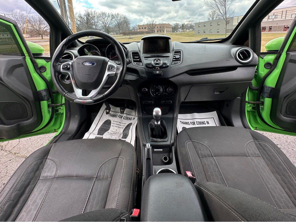 2015 Ford Fiesta Image 19