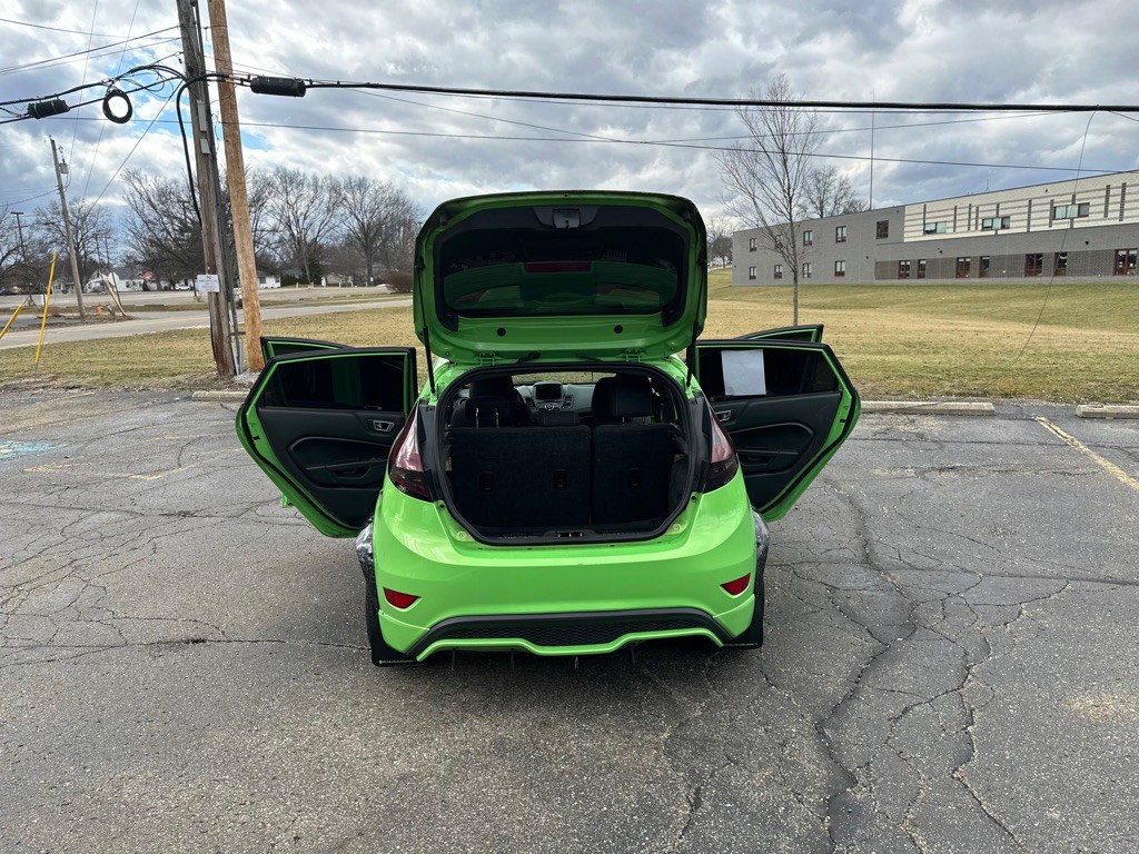 2015 Ford Fiesta Image 24