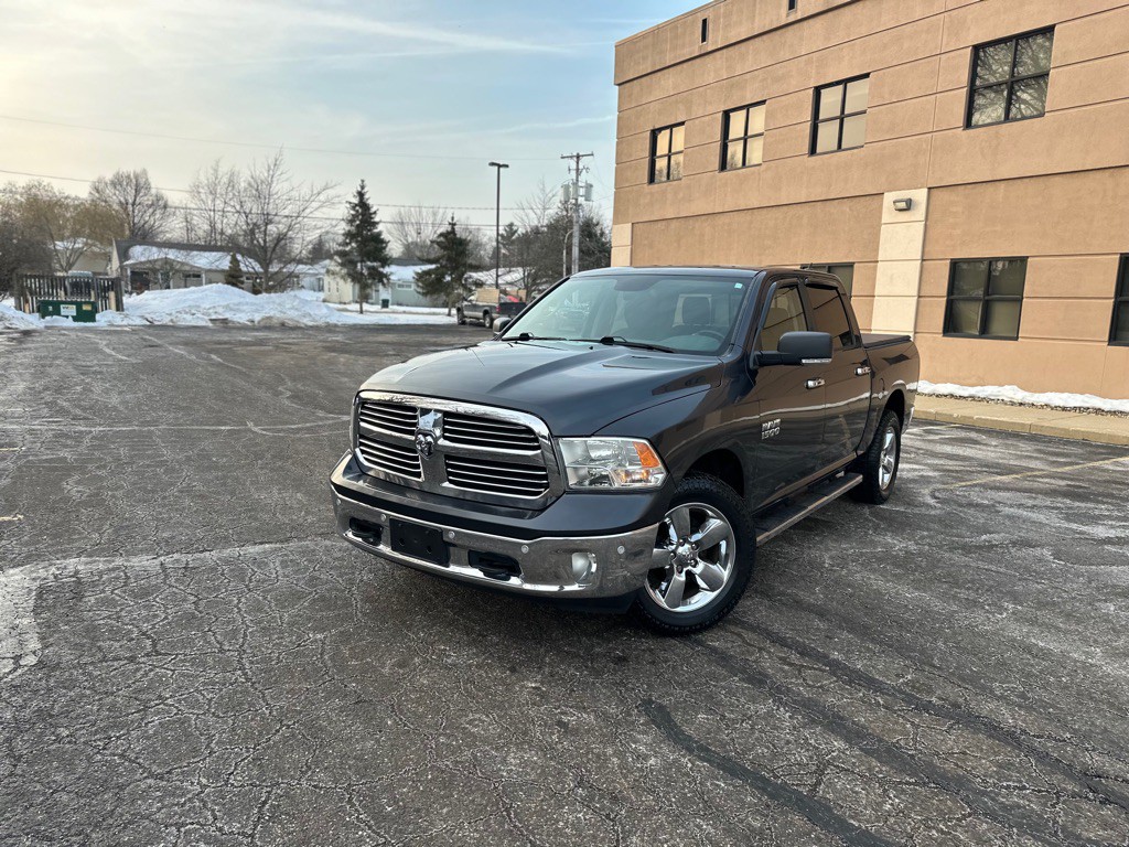 2016 RAM 1500 Image 1