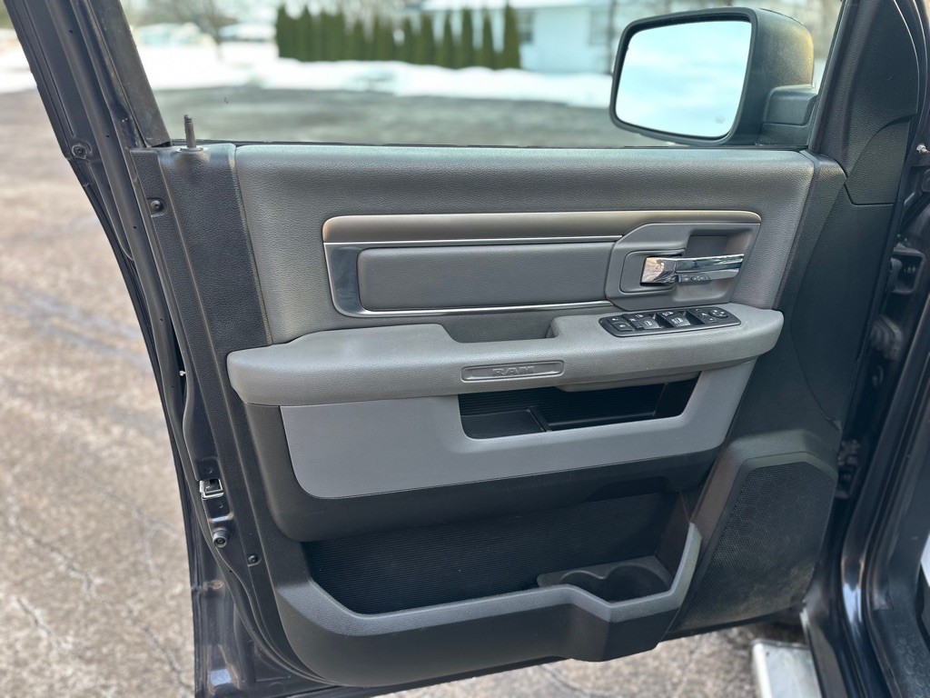 2016 RAM 1500 Image 13