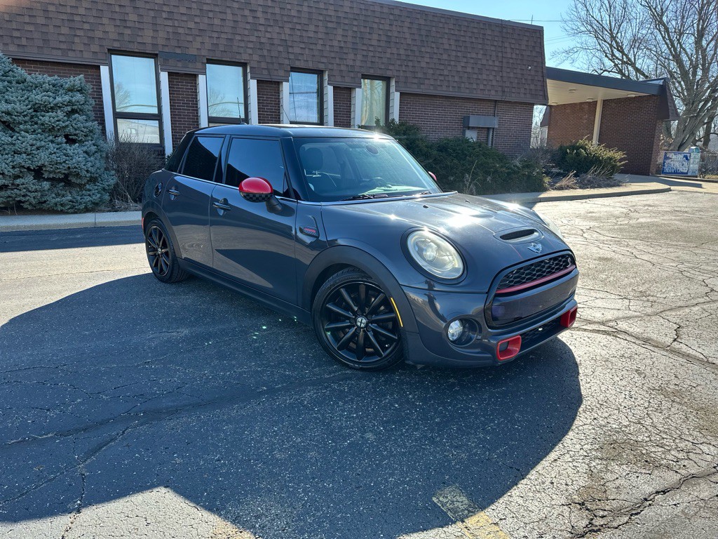 2015 MINI Cooper Image 2