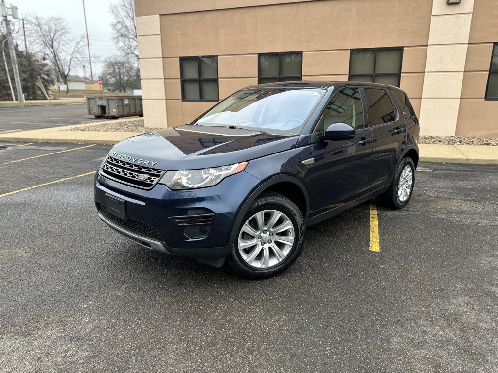 2017 Land Rover Discovery Sport Image 2