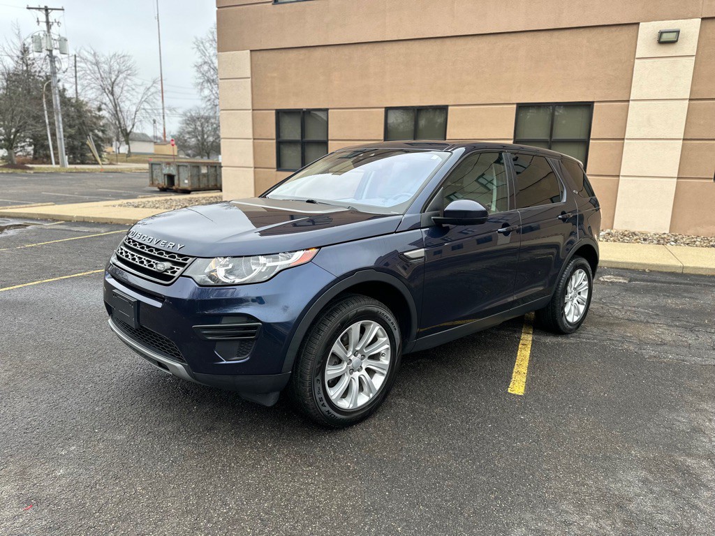 2017 Land Rover Discovery Sport Image 8