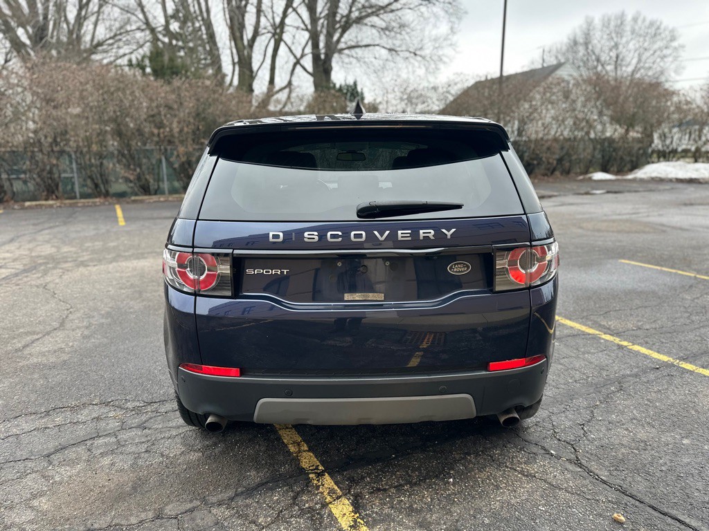 2017 Land Rover Discovery Sport Image 12