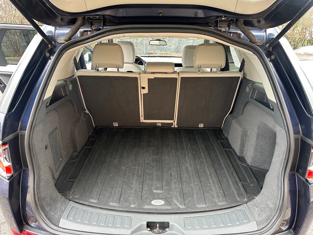 2017 Land Rover Discovery Sport Image 20