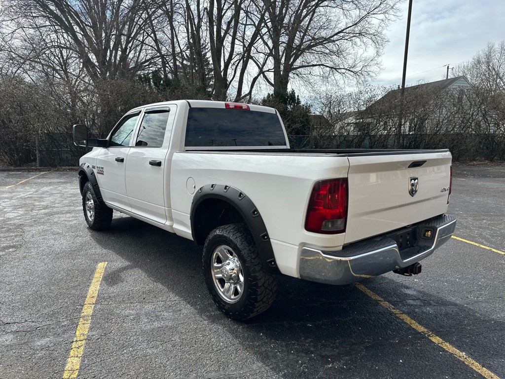 2015 RAM 3500 Image 8
