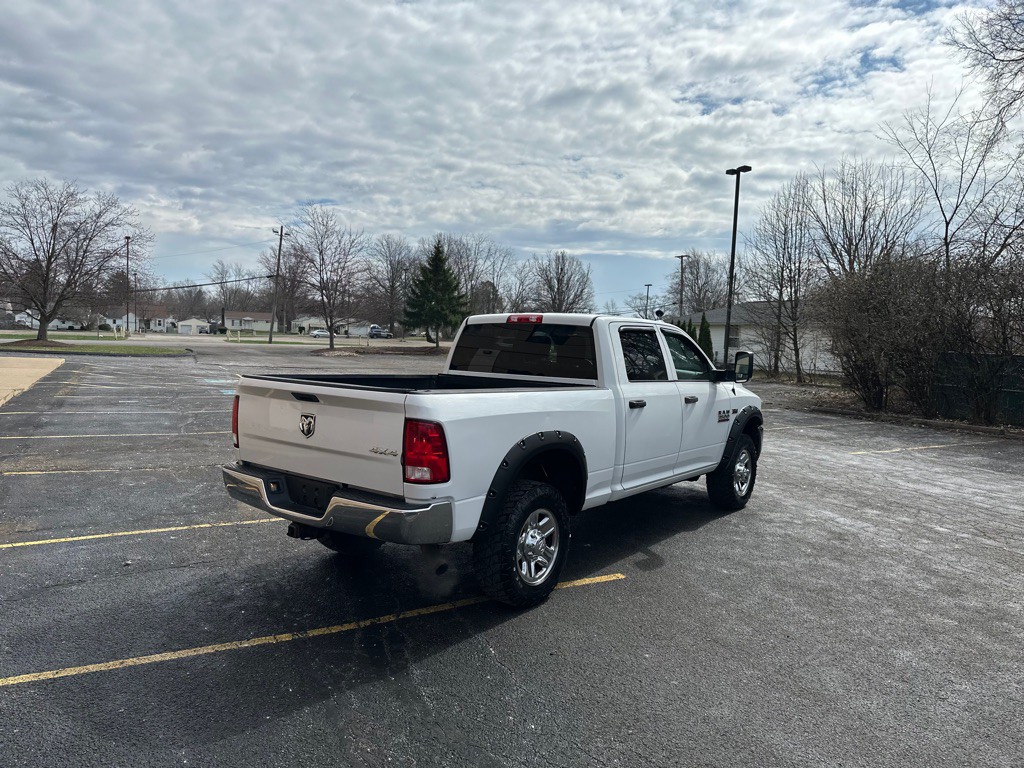 2015 RAM 3500 Image 9