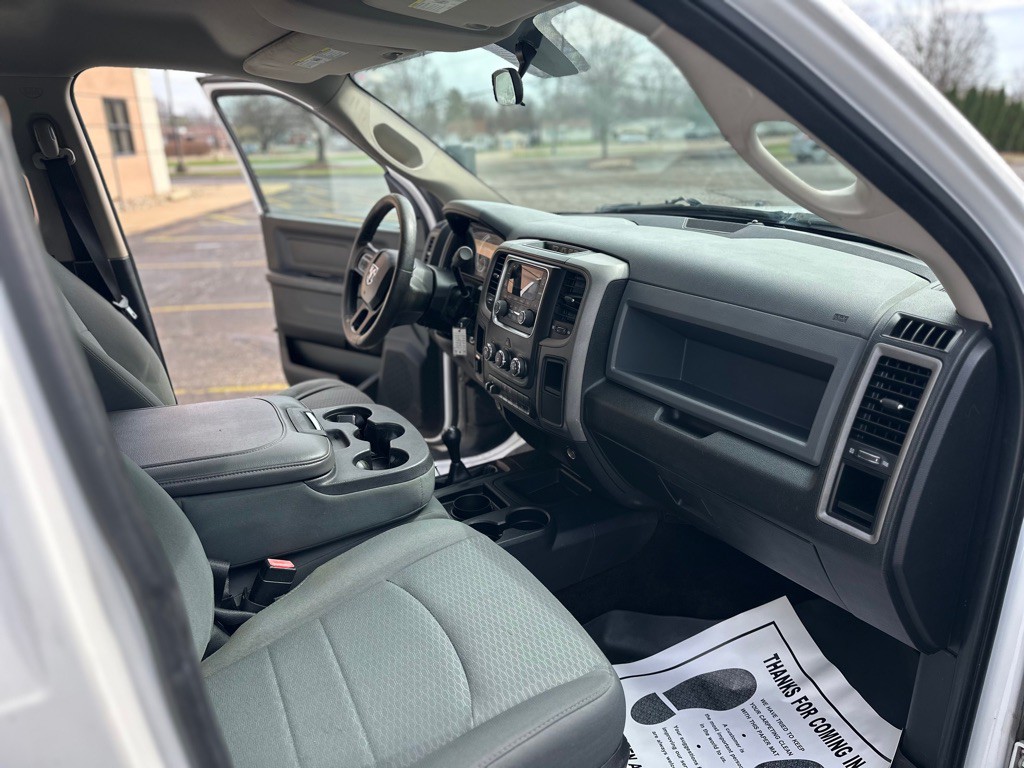 2015 RAM 3500 Image 16
