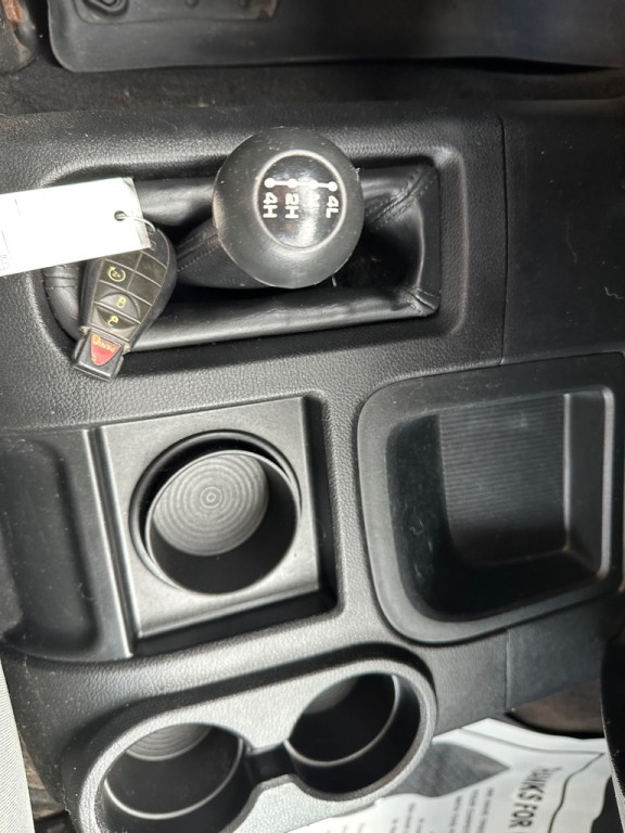 2015 RAM 3500 Image 32