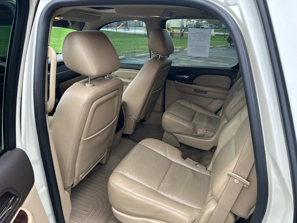 2011 GMC Yukon Image 14