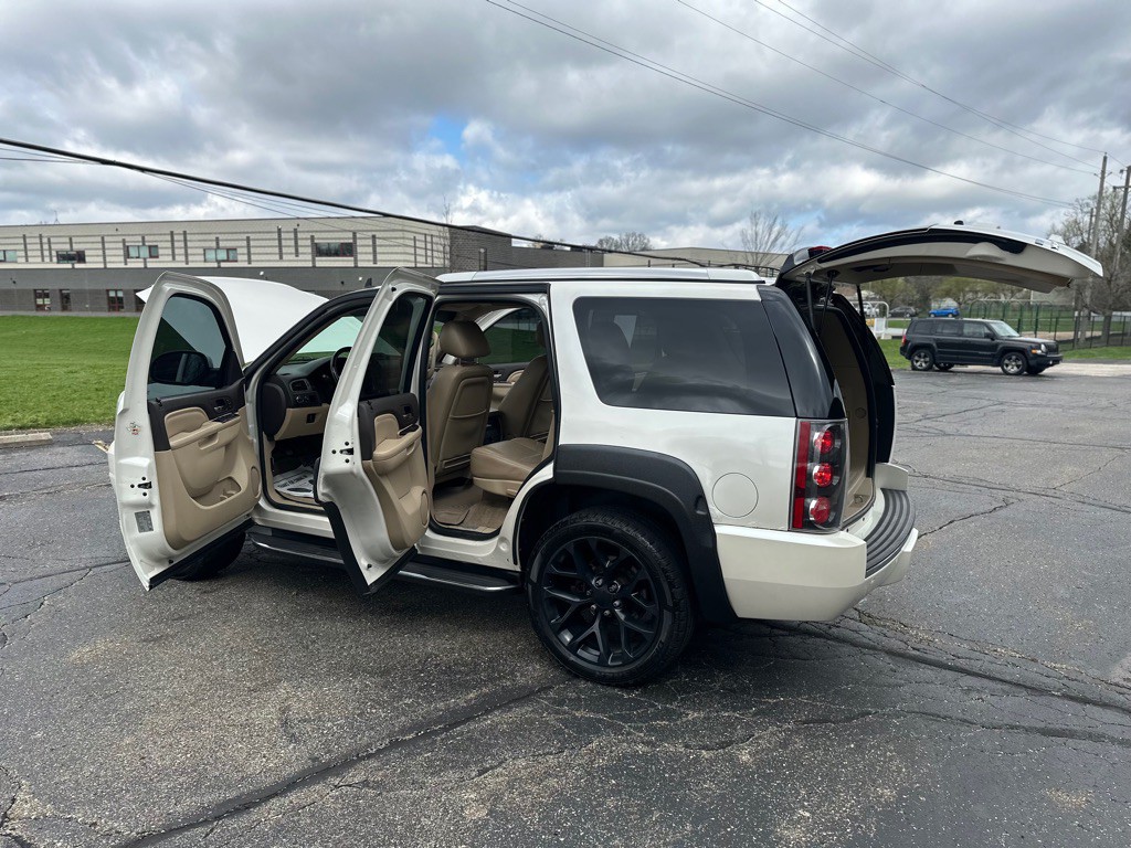 2011 GMC Yukon Image 23