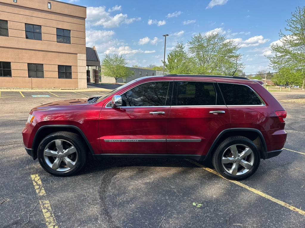 2013 Jeep Grand Cherokee Image 8