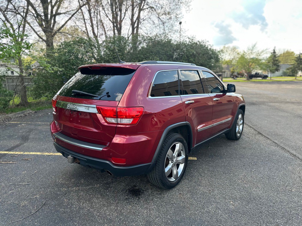 2013 Jeep Grand Cherokee Image 11