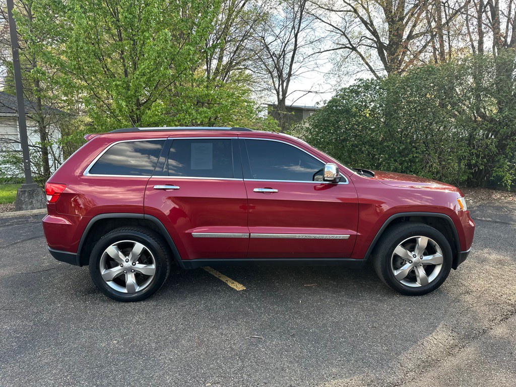 2013 Jeep Grand Cherokee Image 12