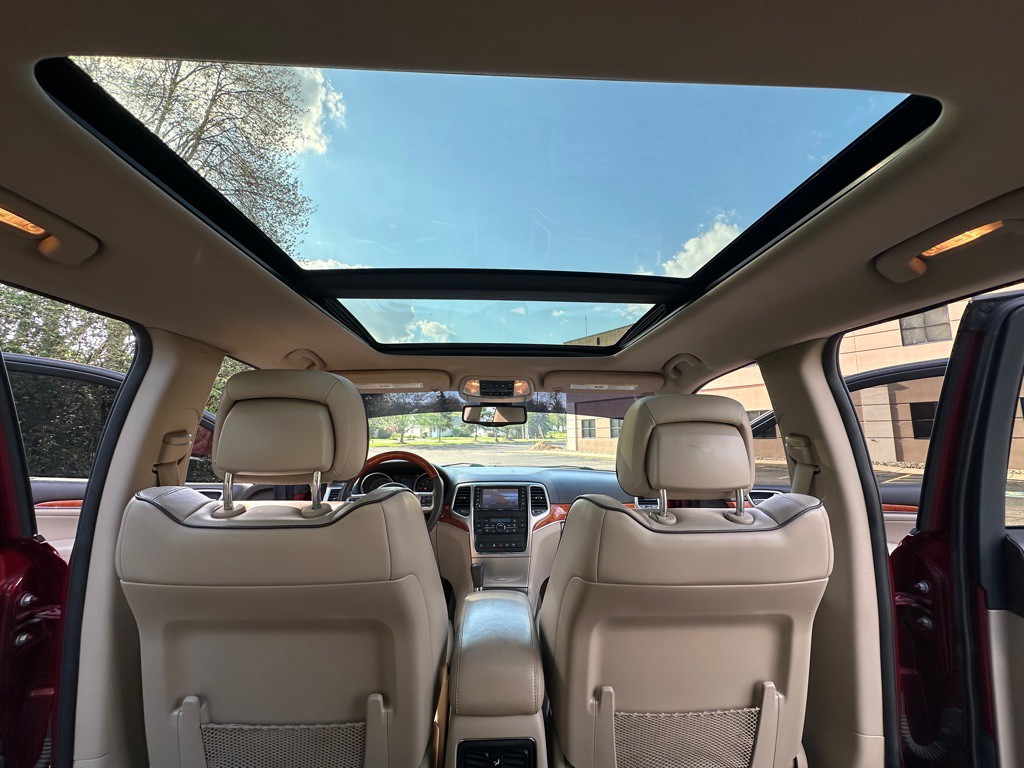 2013 Jeep Grand Cherokee Image 22