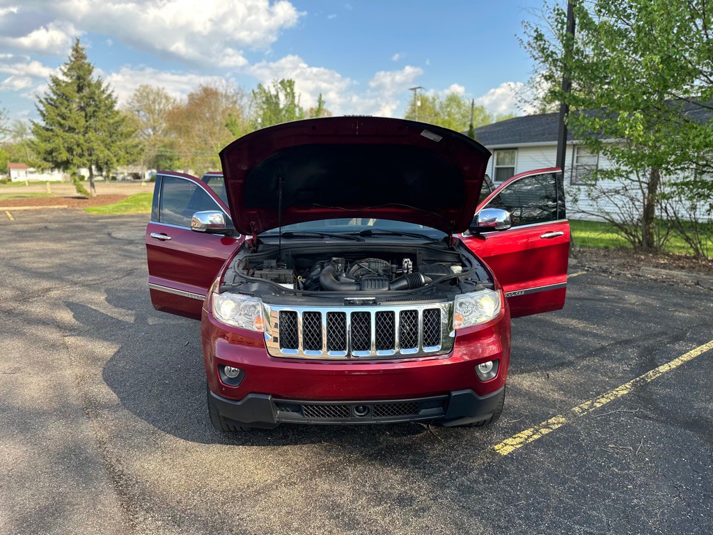 2013 Jeep Grand Cherokee Image 24