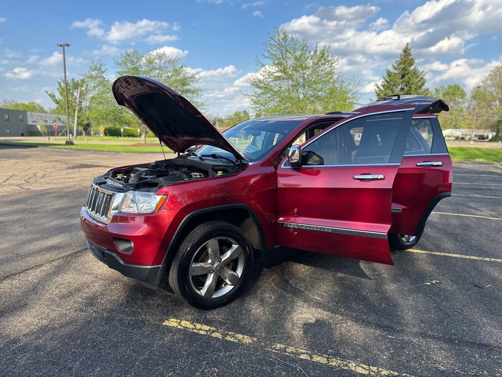 2013 Jeep Grand Cherokee Image 25