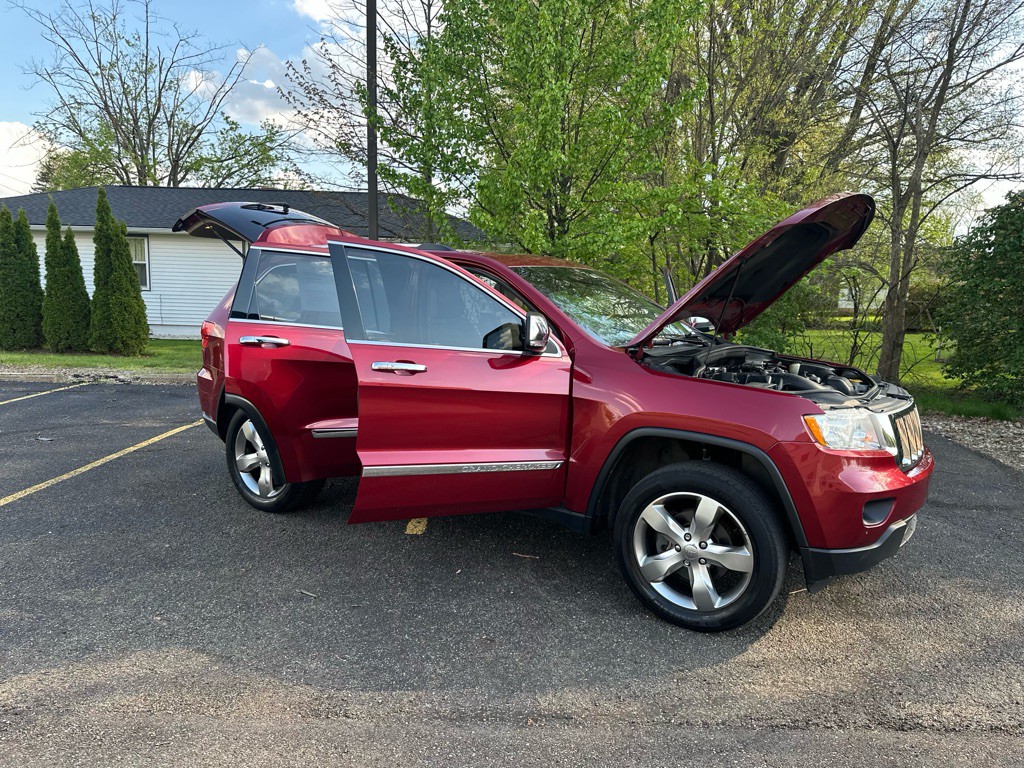2013 Jeep Grand Cherokee Image 28