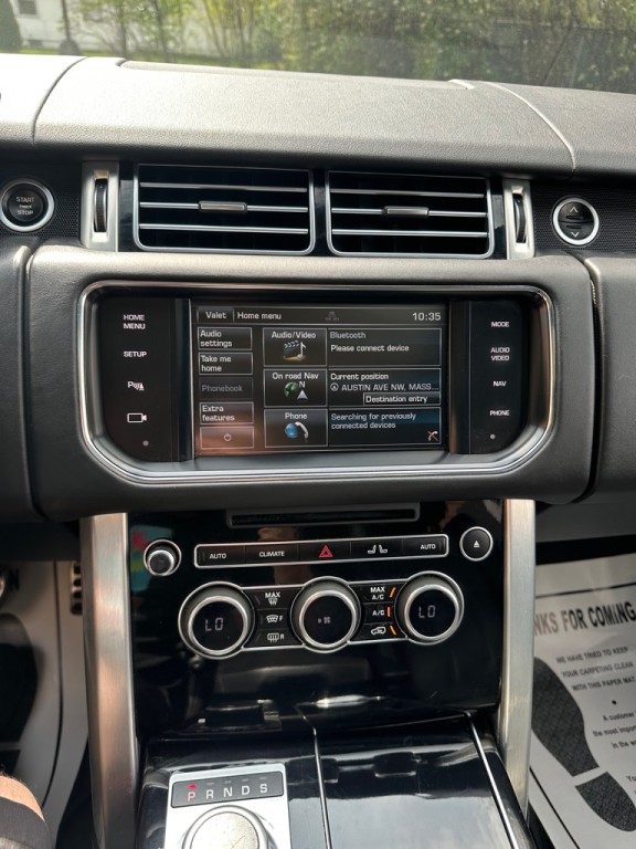 2015 Land Rover Range Rover Image 32