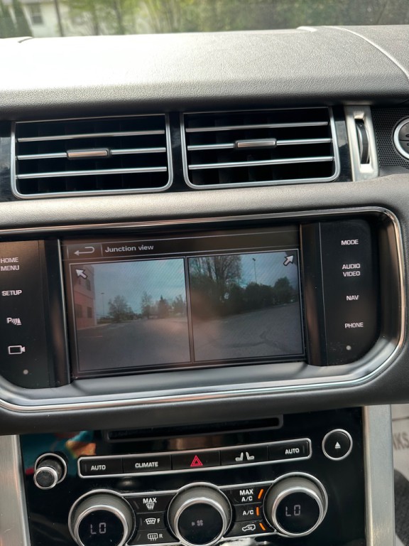 2015 Land Rover Range Rover Image 35
