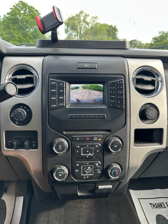 2014 Ford F-150 Image 32