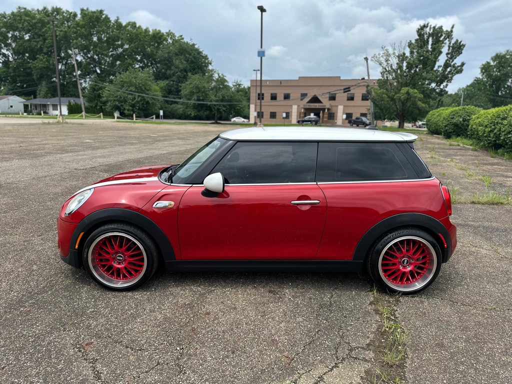 2016 MINI Cooper Image 10