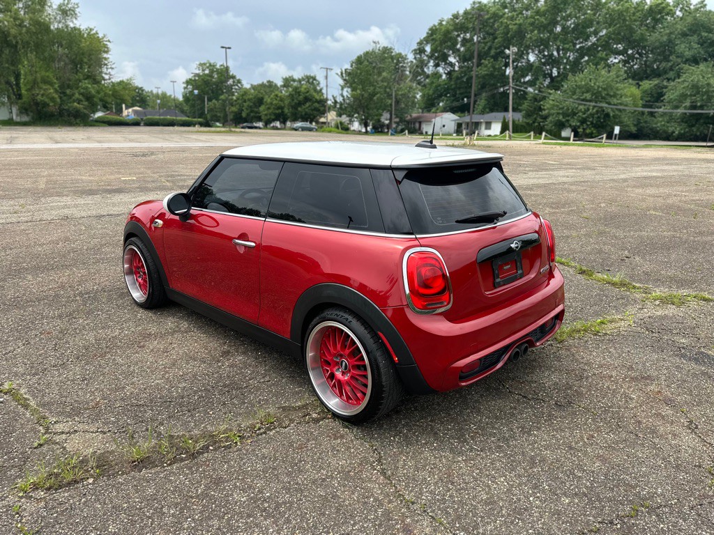 2016 MINI Cooper Image 11