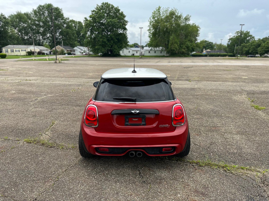 2016 MINI Cooper Image 13