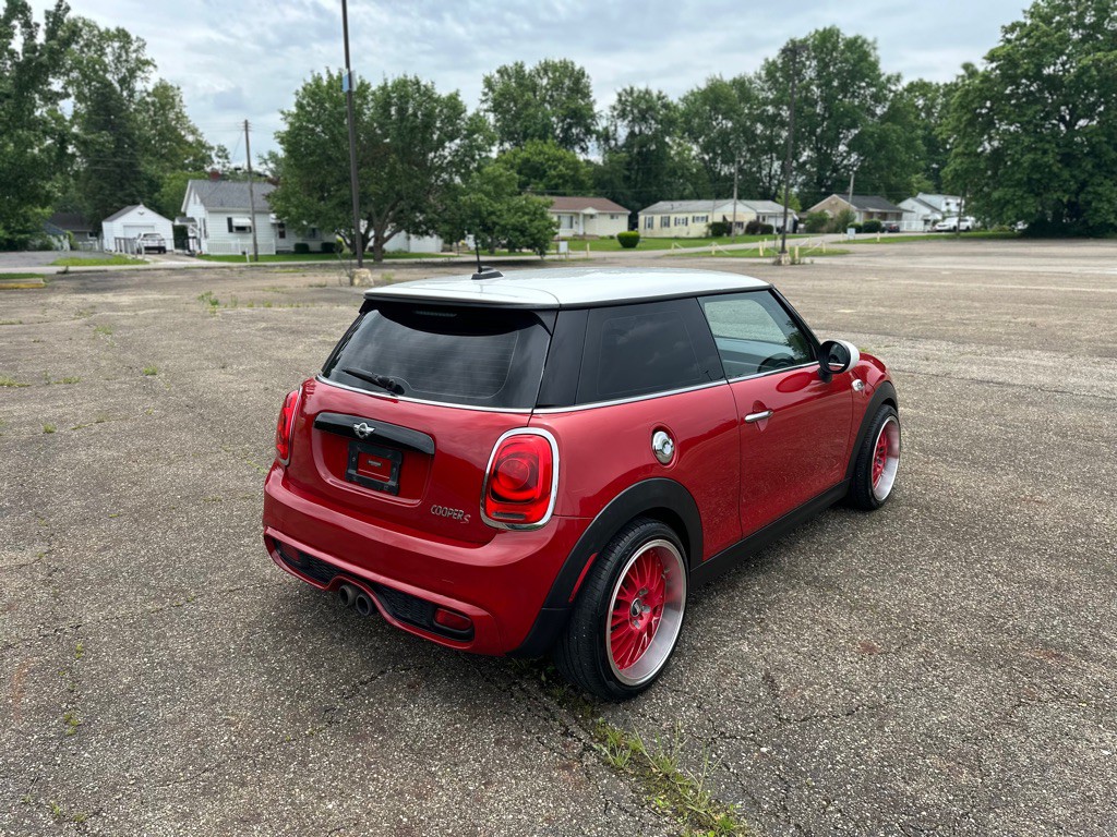 2016 MINI Cooper Image 15