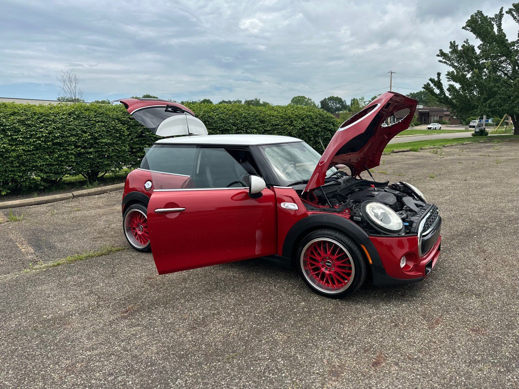 2016 MINI Cooper Image 30