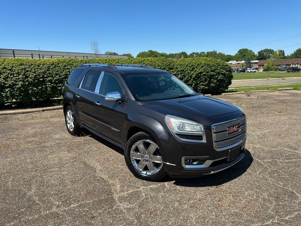 2013 GMC Acadia Image 2