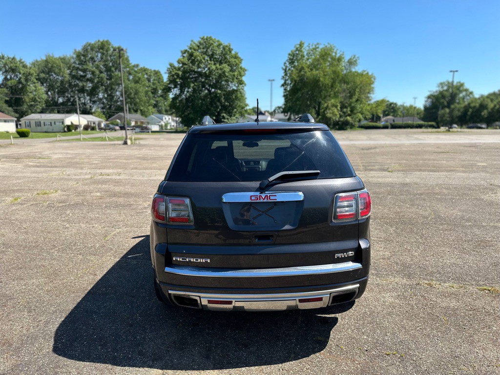 2013 GMC Acadia Image 7