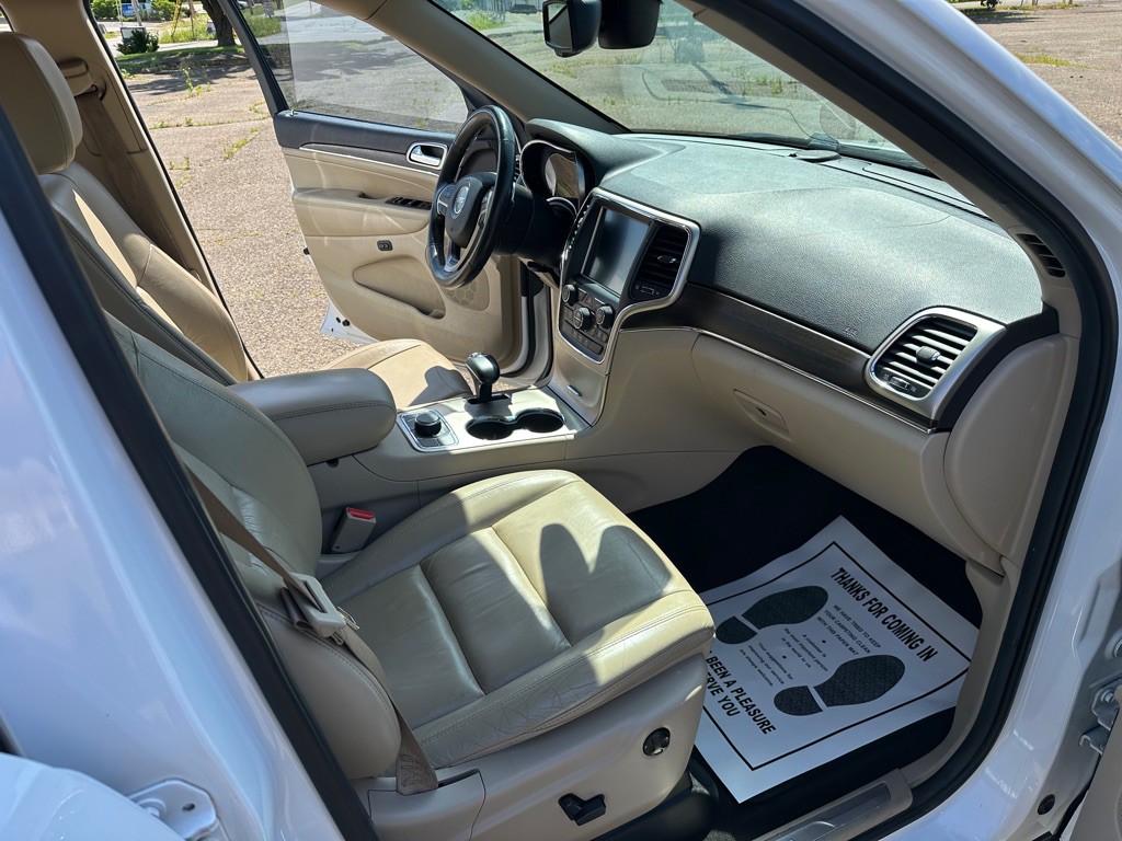 2014 Jeep Grand Cherokee Image 16